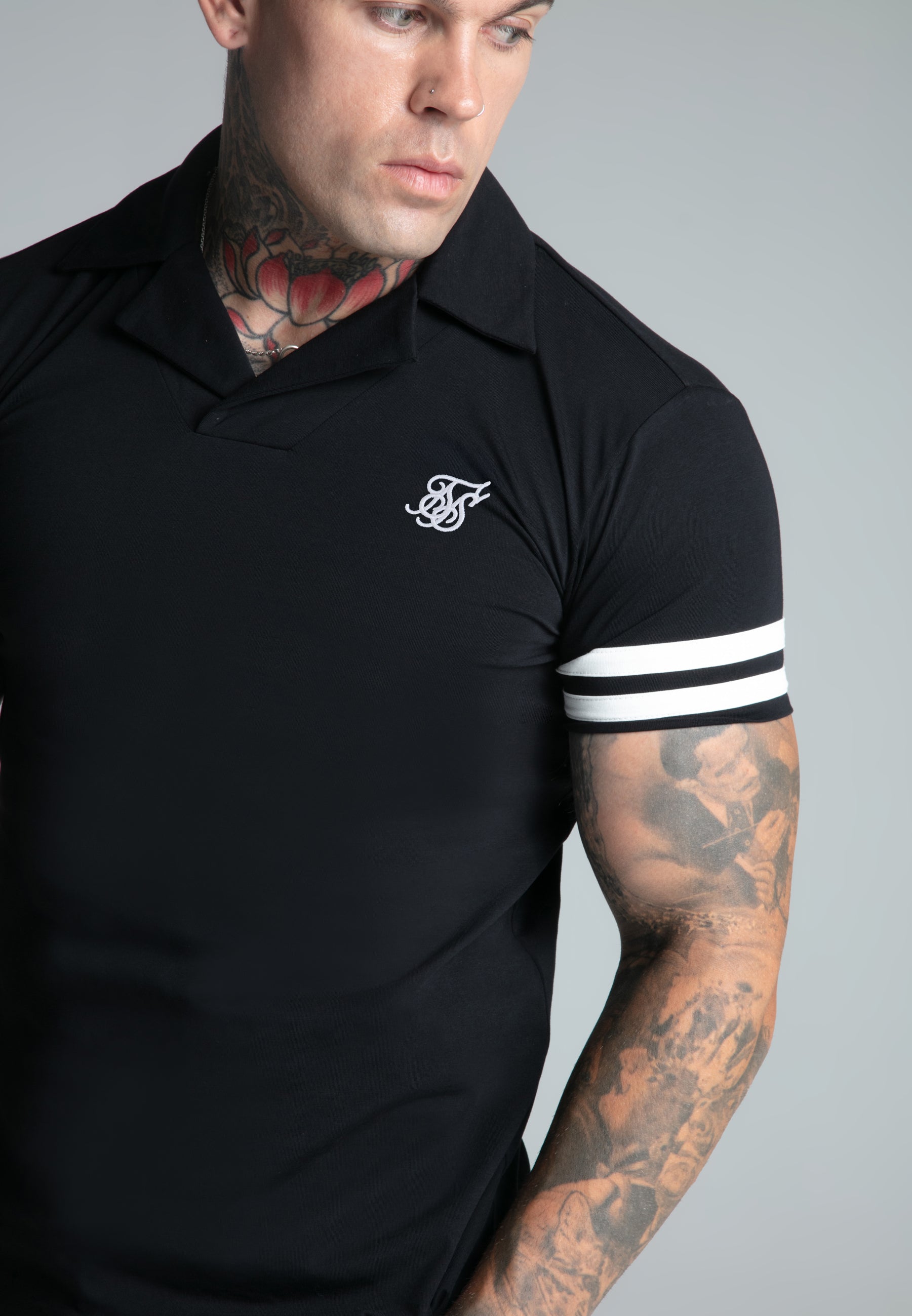 Tournament Revere Polo in Black T-Shirts SikSilk
