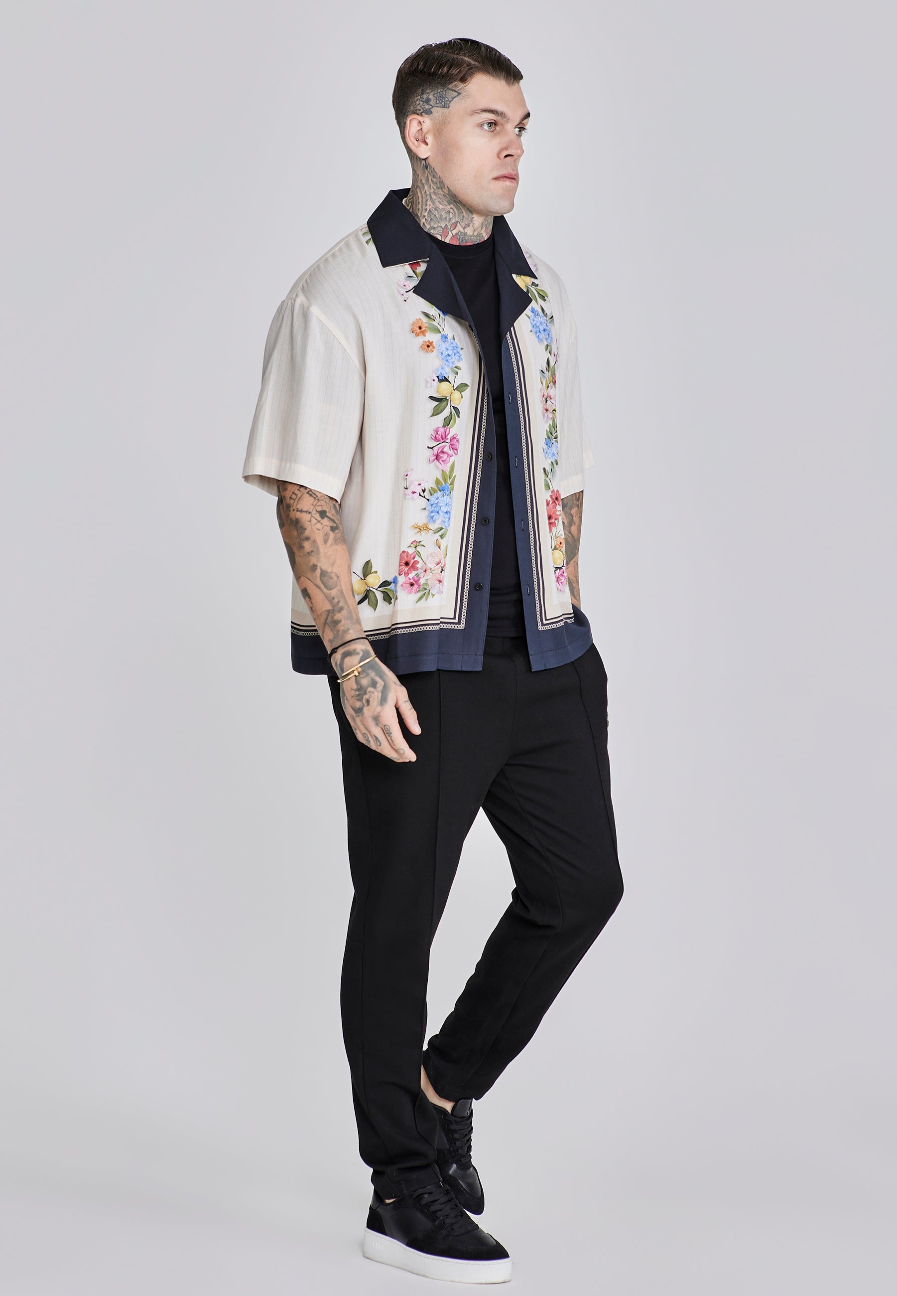 Resort Shirt in Ecru Shirts SikSilk