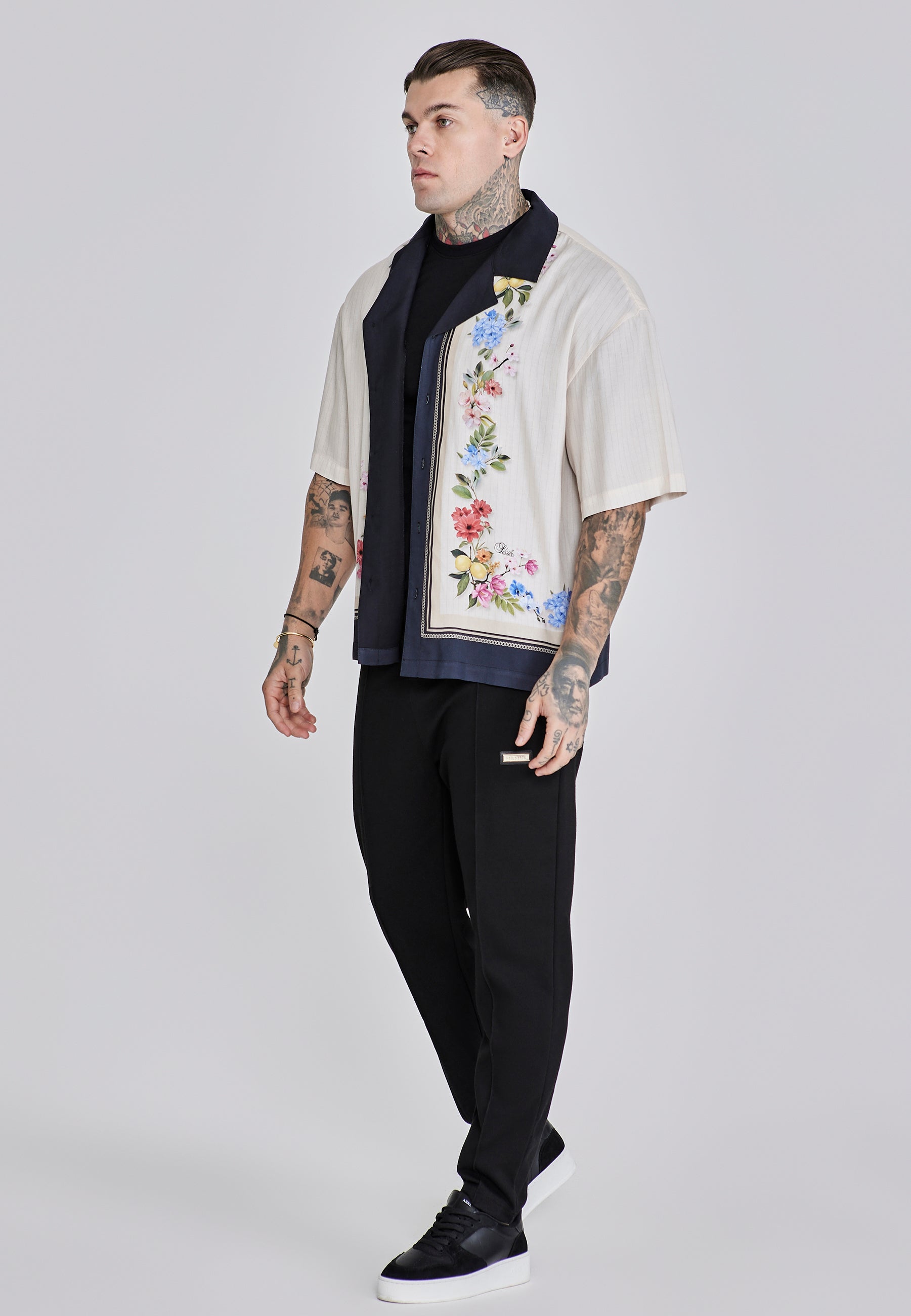 Resort Shirt in Ecru Shirts SikSilk