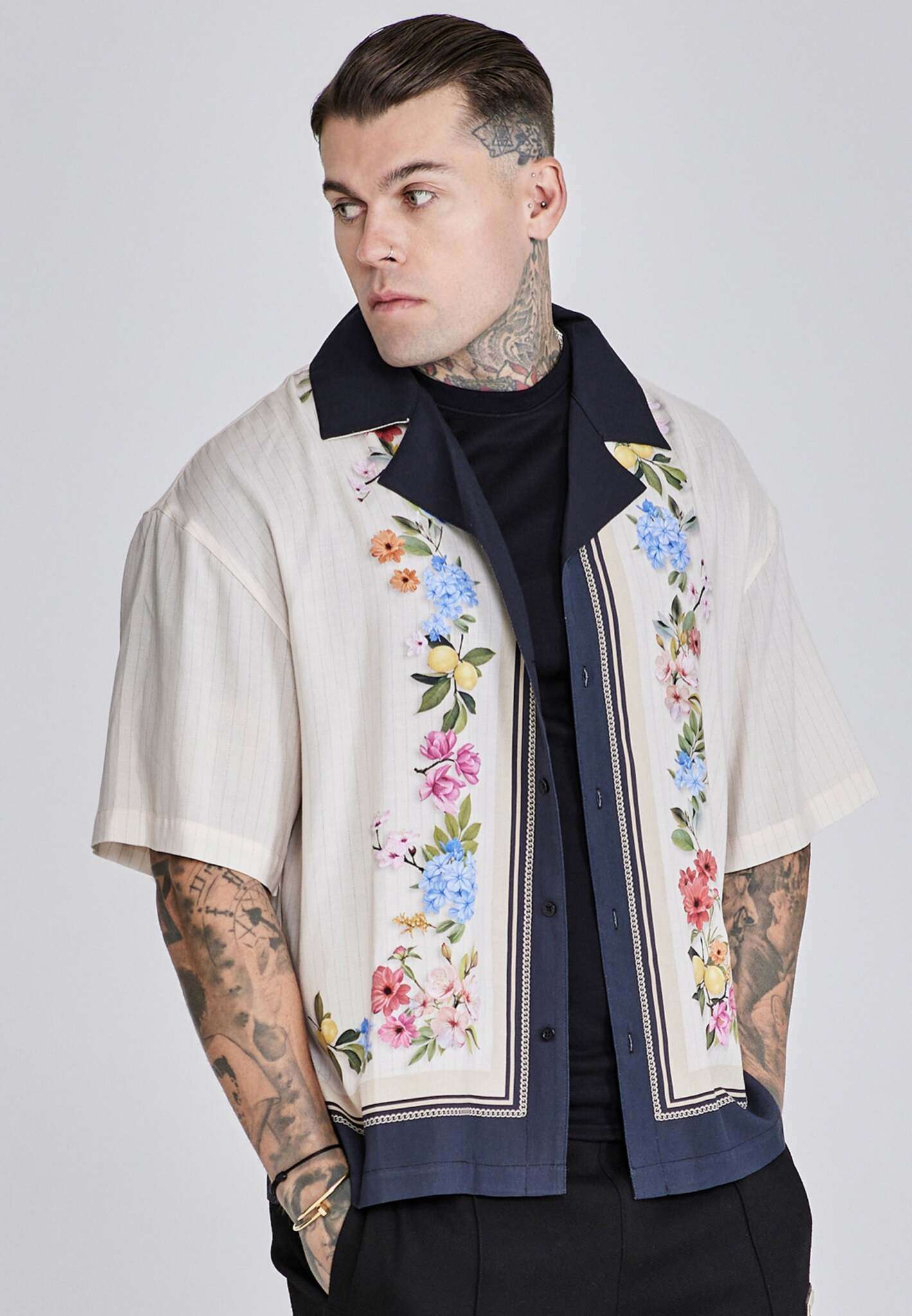 Resort Shirt in Ecru Shirts SikSilk