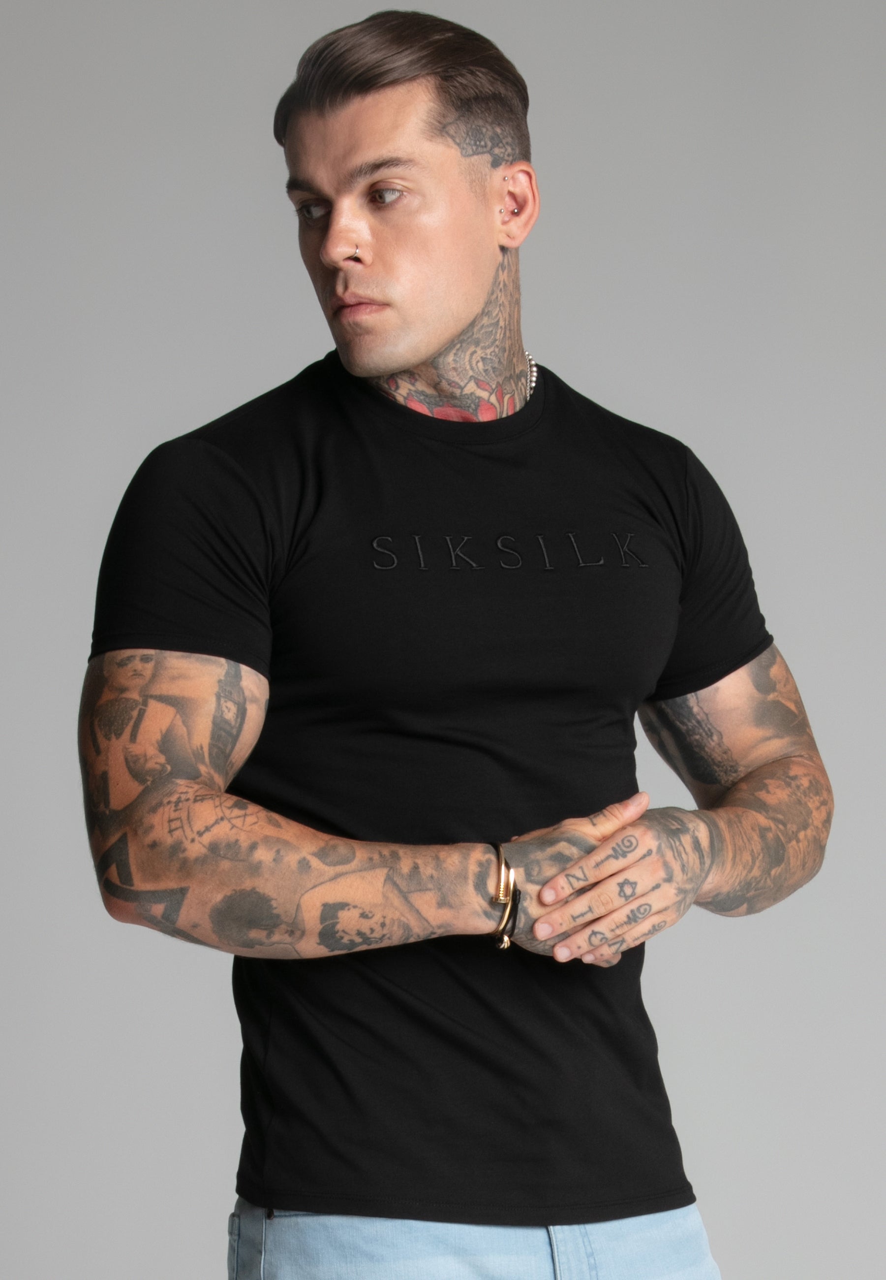 Muscle Fit T-Shirt in Black T-Shirts SikSilk