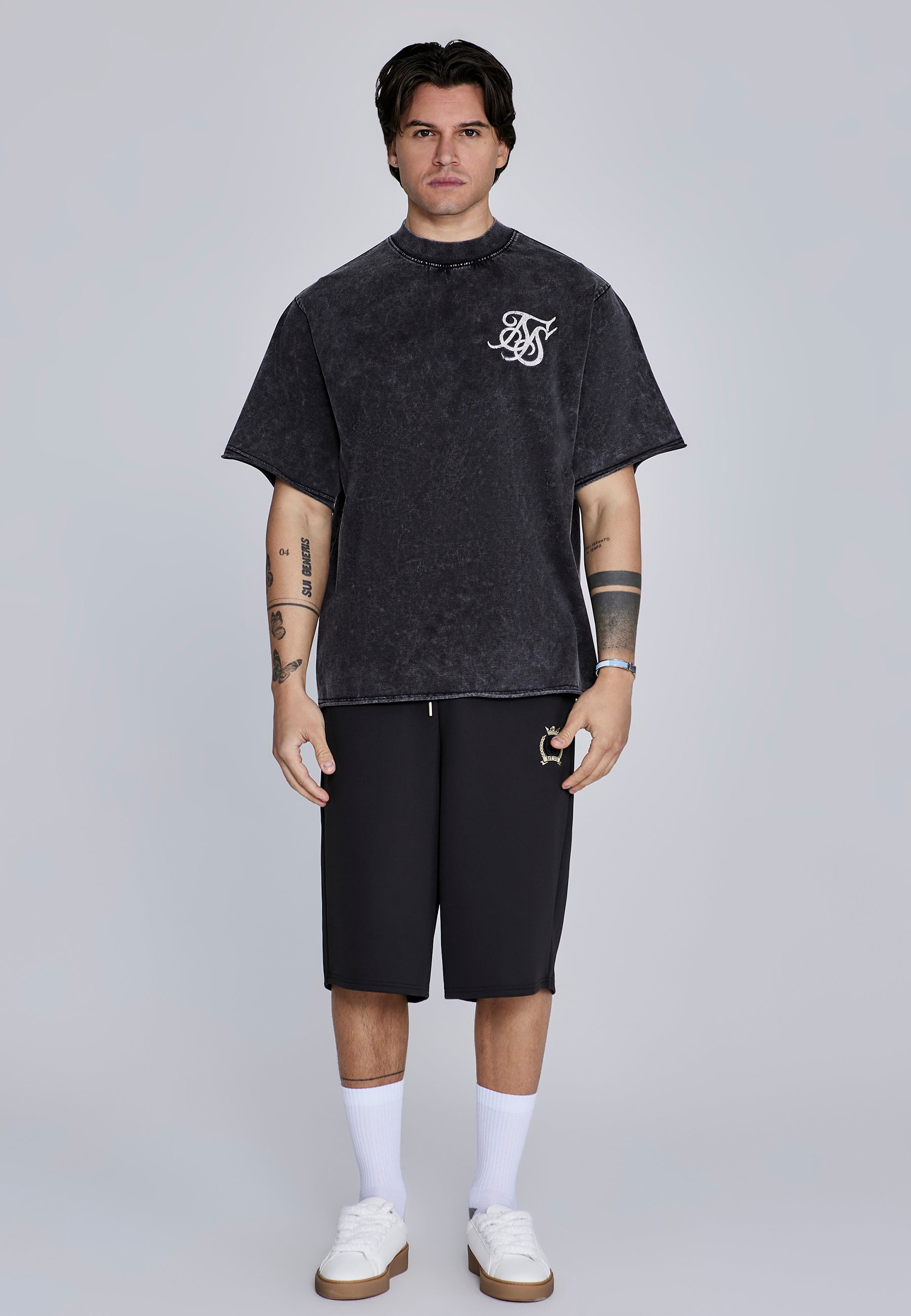 Oversized T-Shirt in Black T-Shirts SikSilk