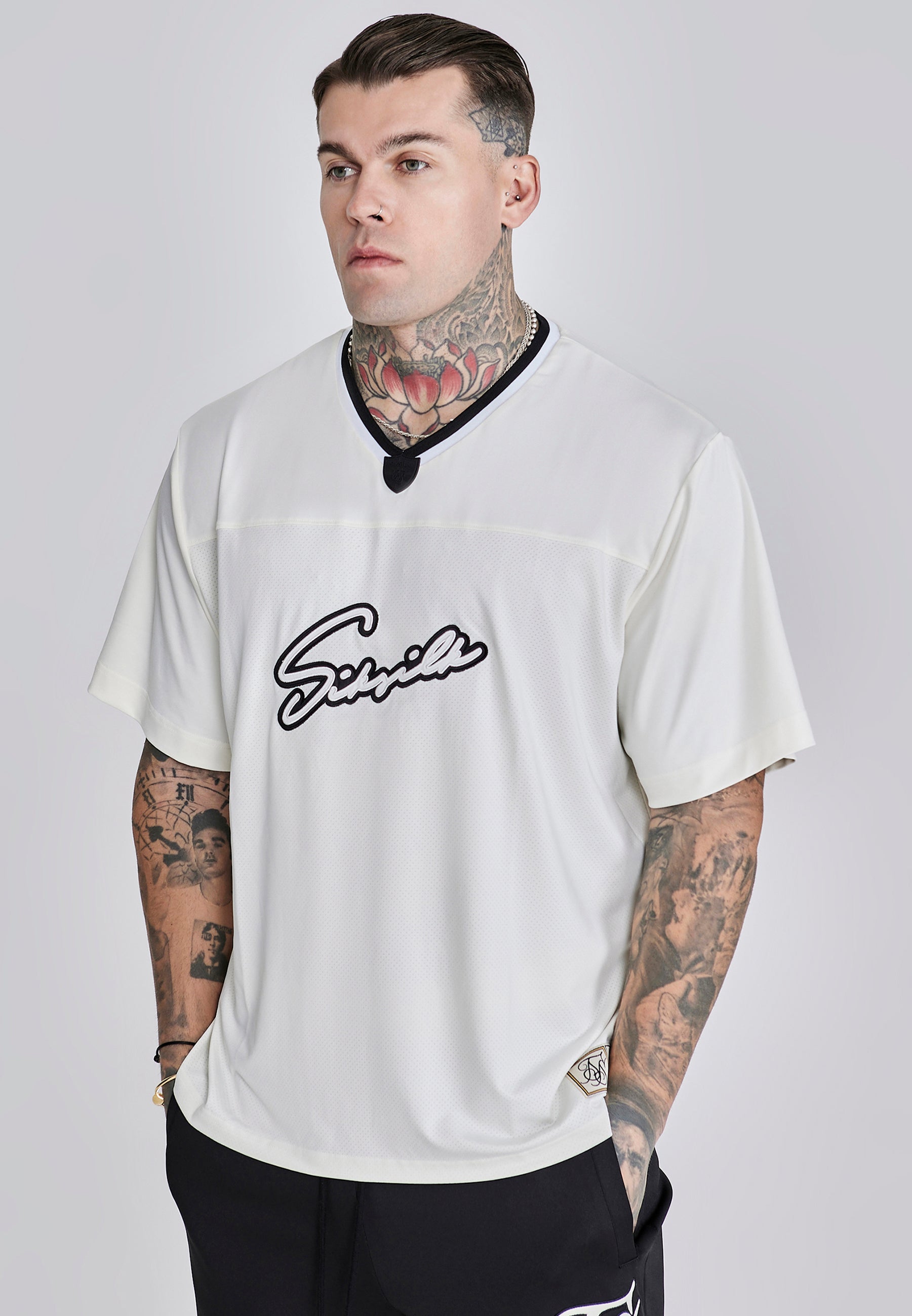 Sports T-shirt in ecru T-shirts SikSilk