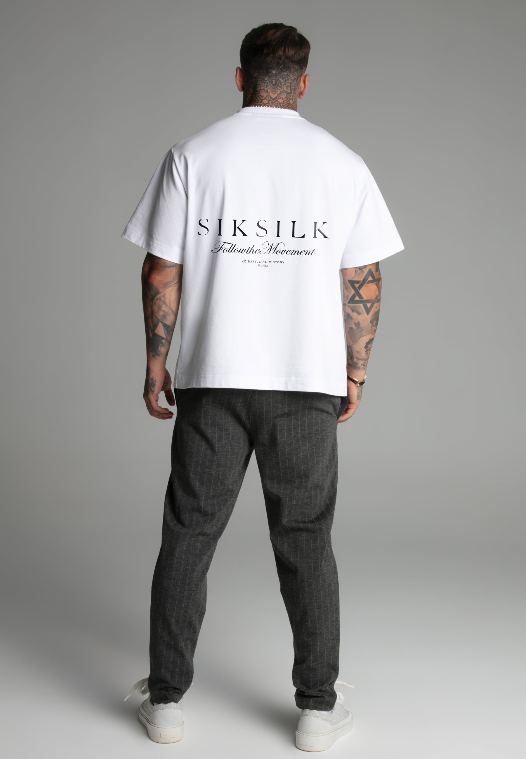 Graphic T-Shirt in White T-Shirts SikSilk