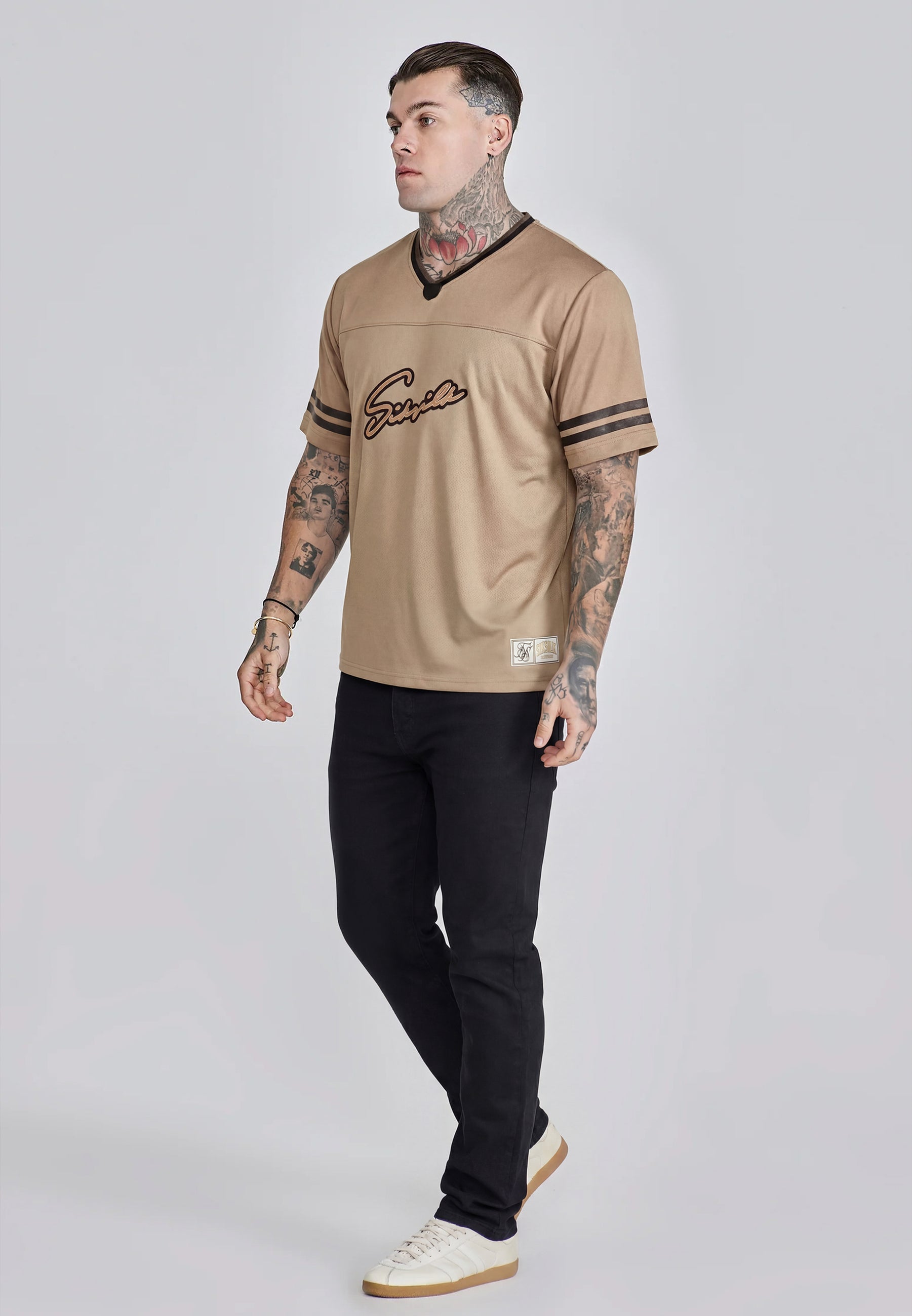 Football T-shirt in beige