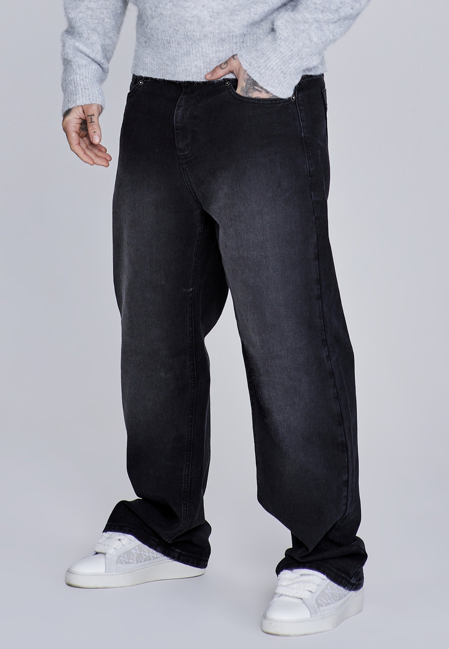 Loose Fit Jeans in Washed Black Jeans SikSilk