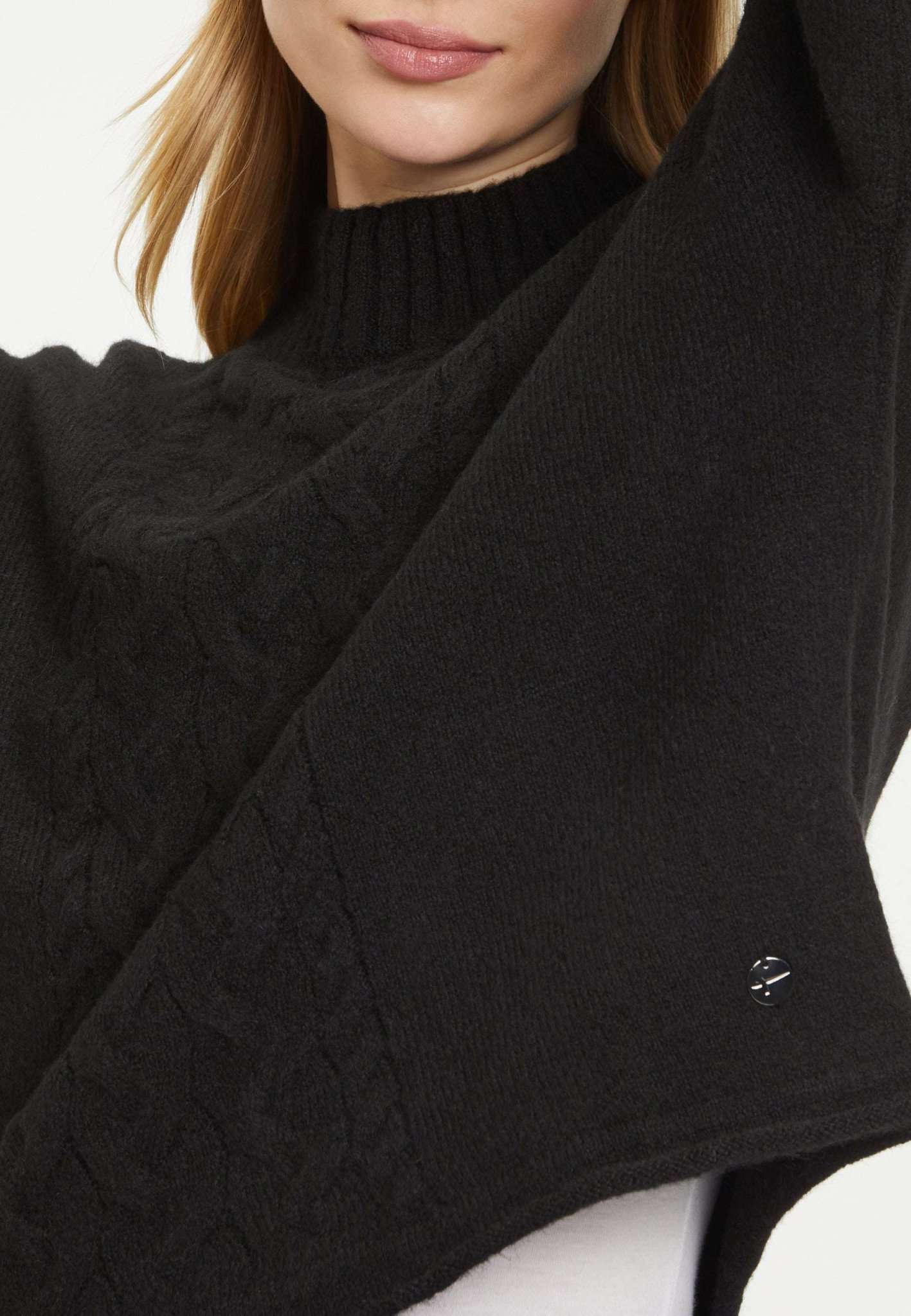 Balje Cable Knit Sweater in Black Beauty Sweater Tamaris   