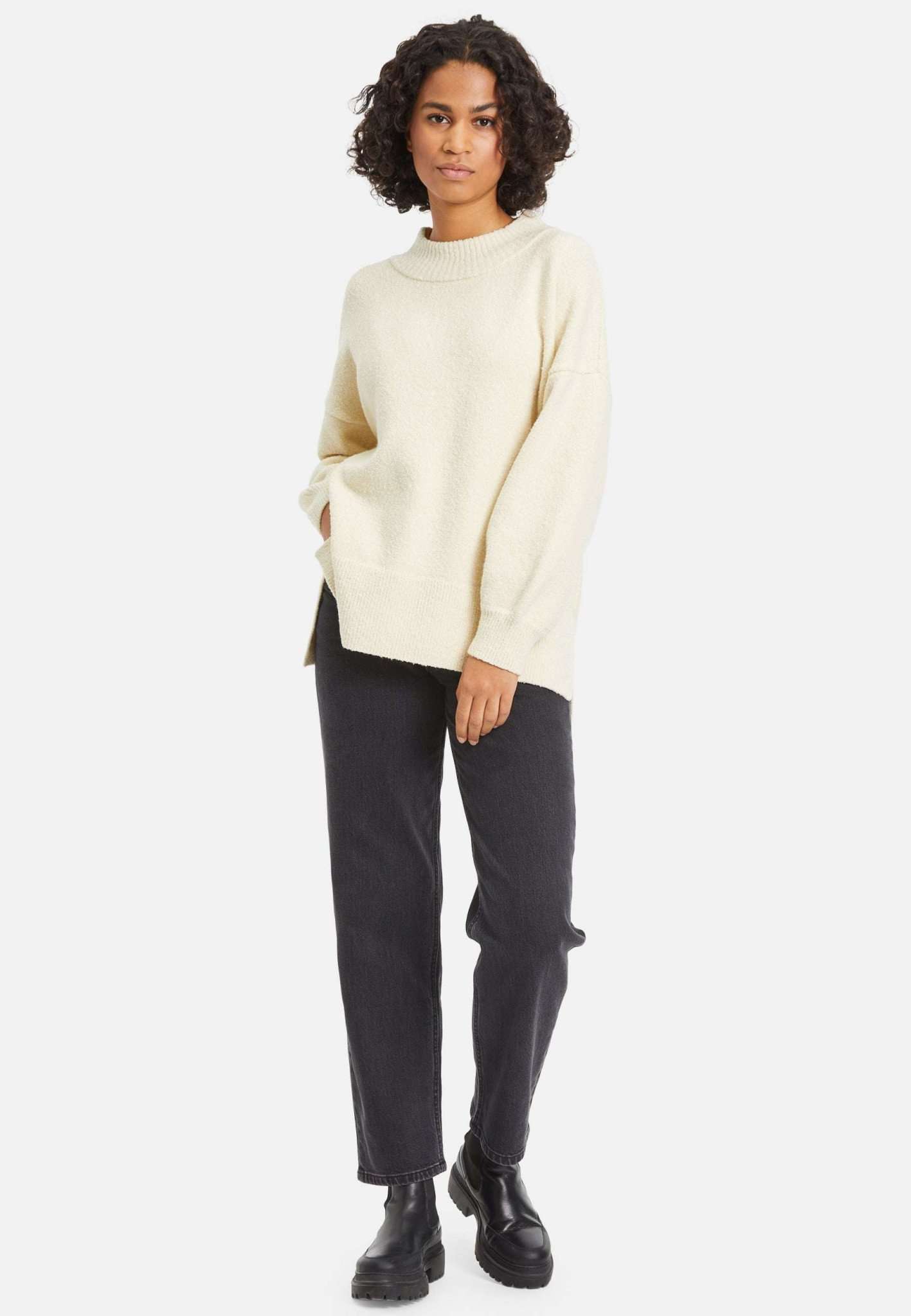 Barlt Boucle Knit Sweater in Antique White Sweater Tamaris   