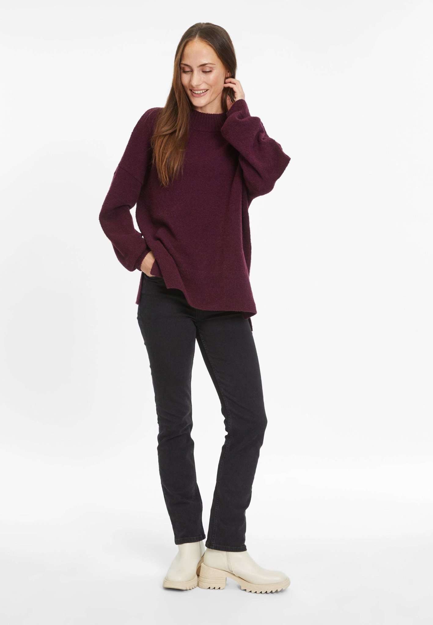 Barlt Boucle Knit Sweater in Grape Wine Sweater Tamaris   