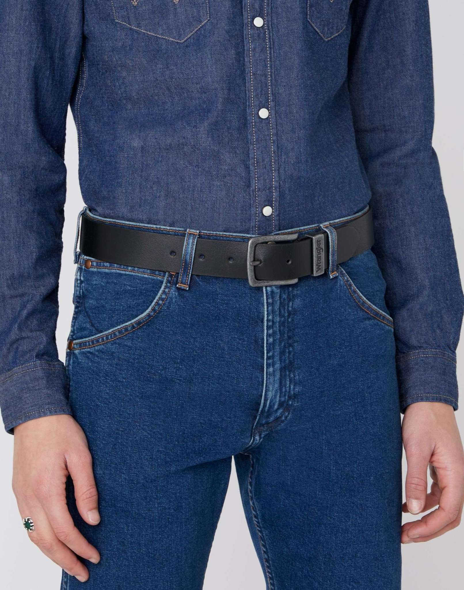 Metal Loop Belt in Black Belt Wrangler   