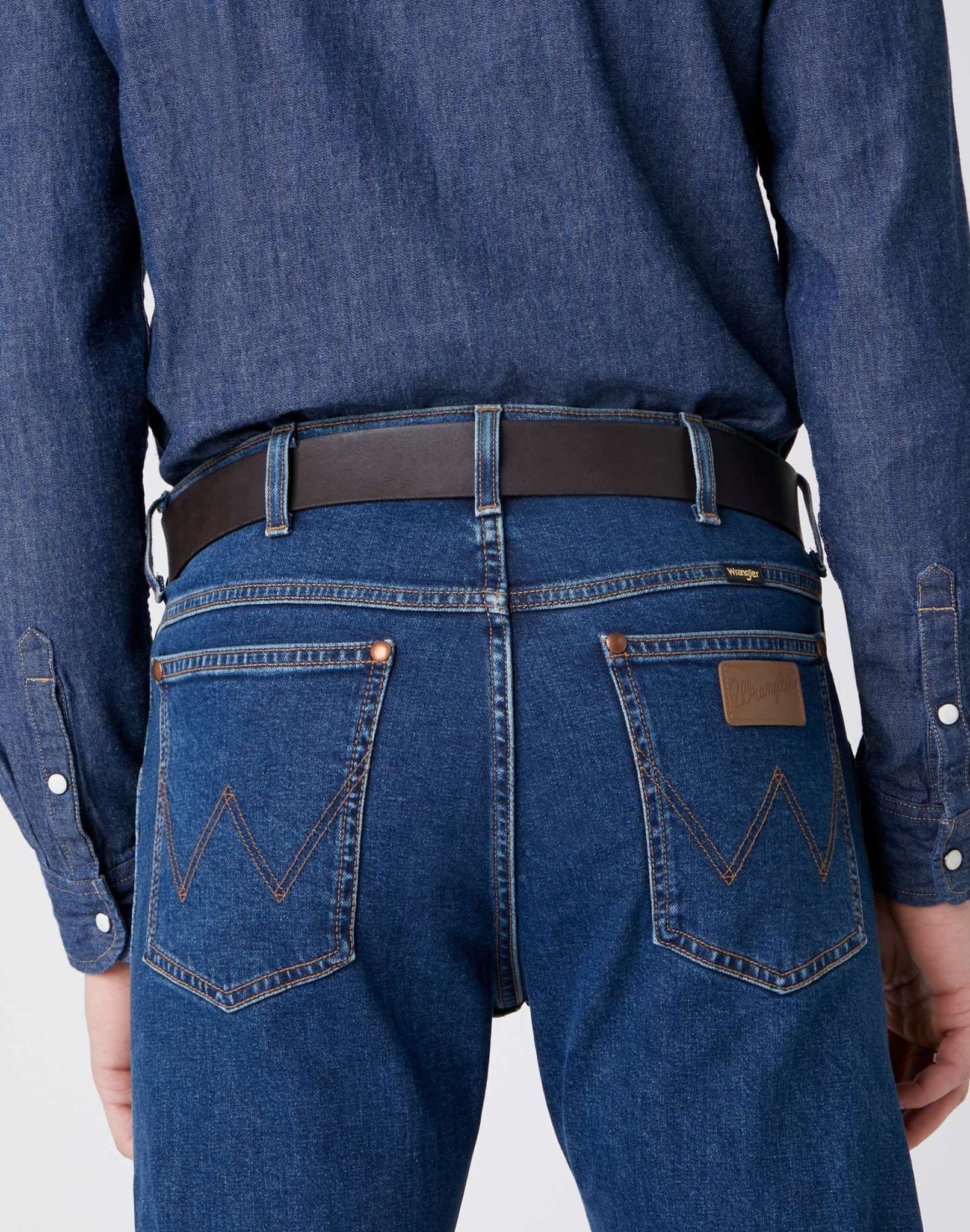 Metal Loop Belt in Brown Belt Wrangler   