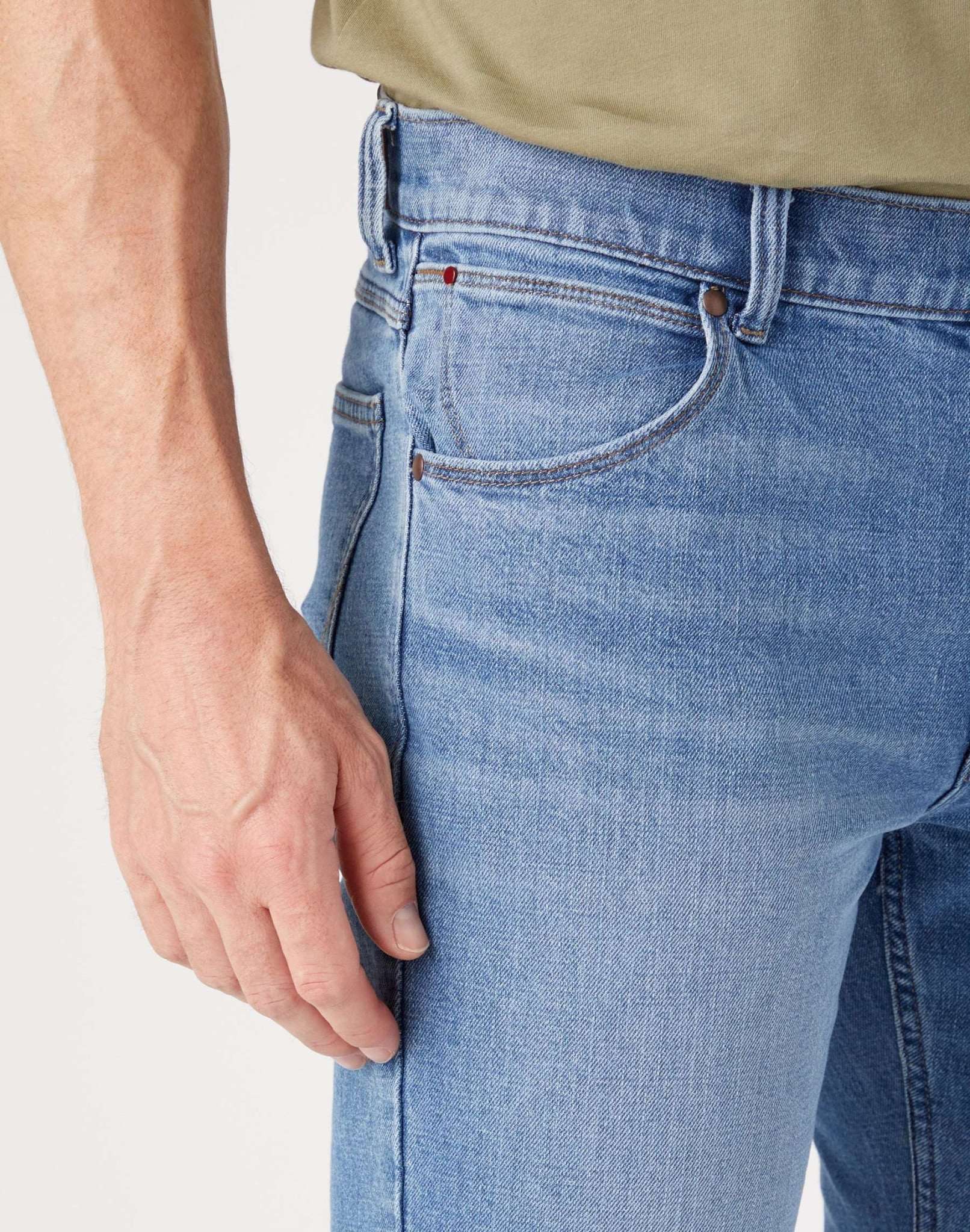 Regular Low Stretch in Great Blue Jeans Wrangler   