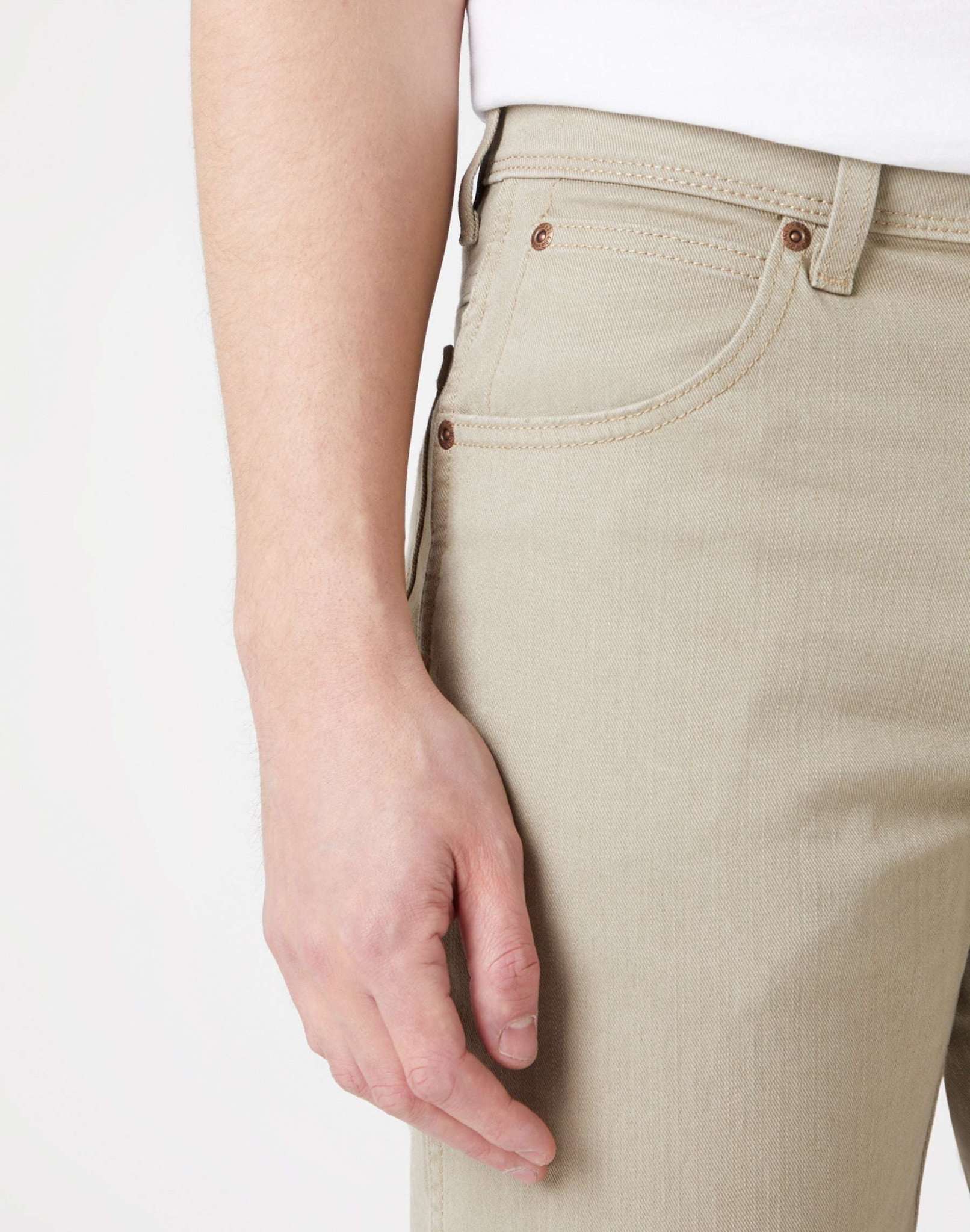 Regular Fit Low Stretch in Camel Pants Wrangler   