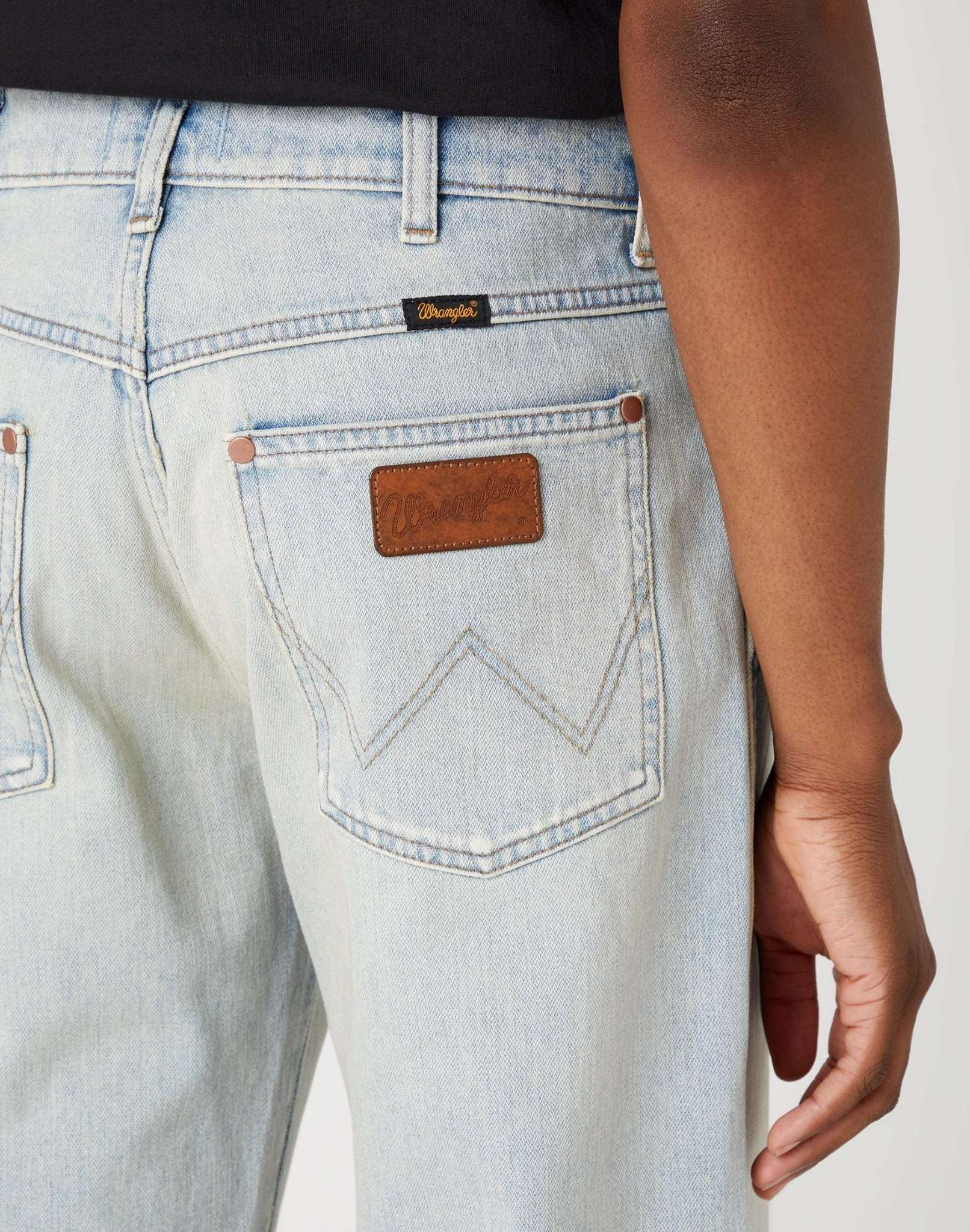 Fox in Sunfade Jeans Wrangler   