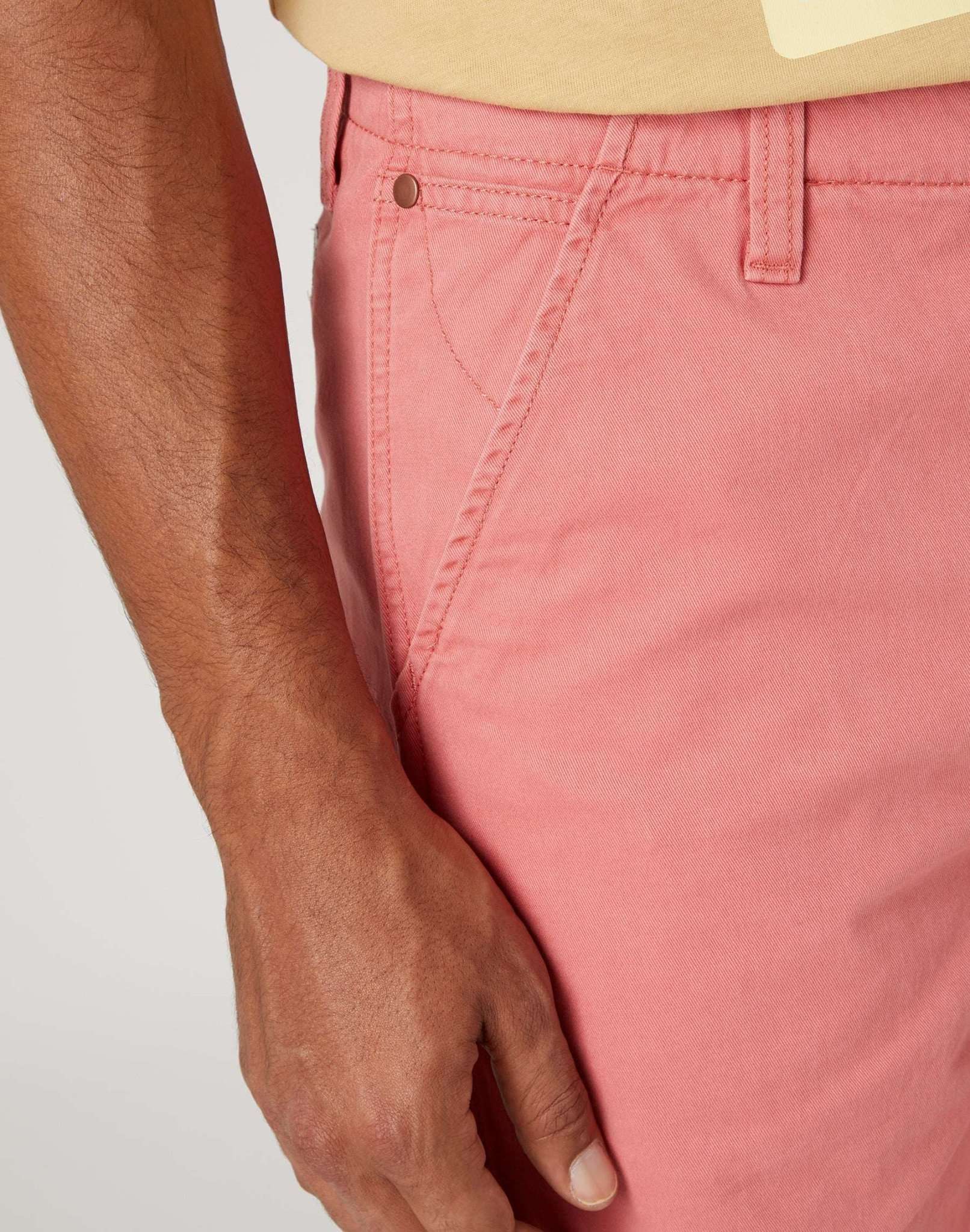 Casey Jones Chino Shorts in Faded Rose Shorts Wrangler   