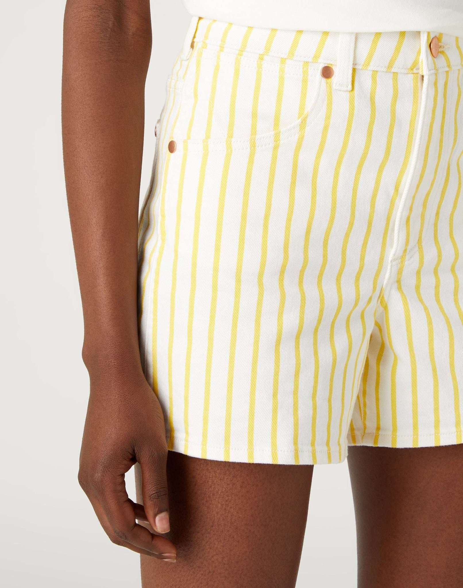 Donna in Sunshine Stripes Jean Shorts Wrangler   