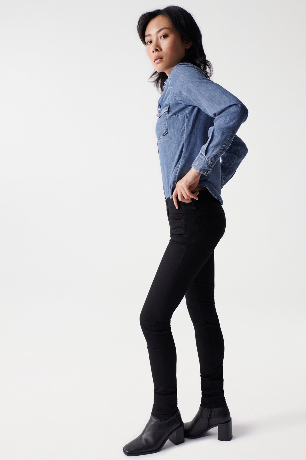 Wonder Skinny Push-Up in Black Jeans Salsa Jeans   