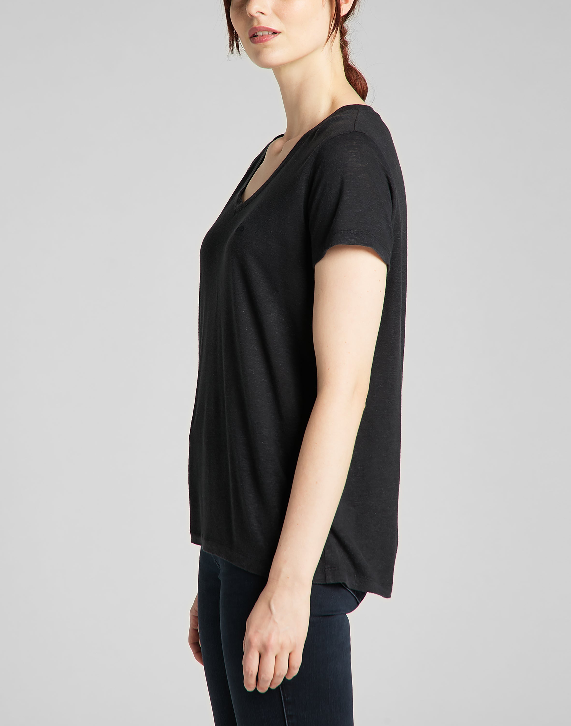 V Neck Tee in Black T-Shirts Lee   