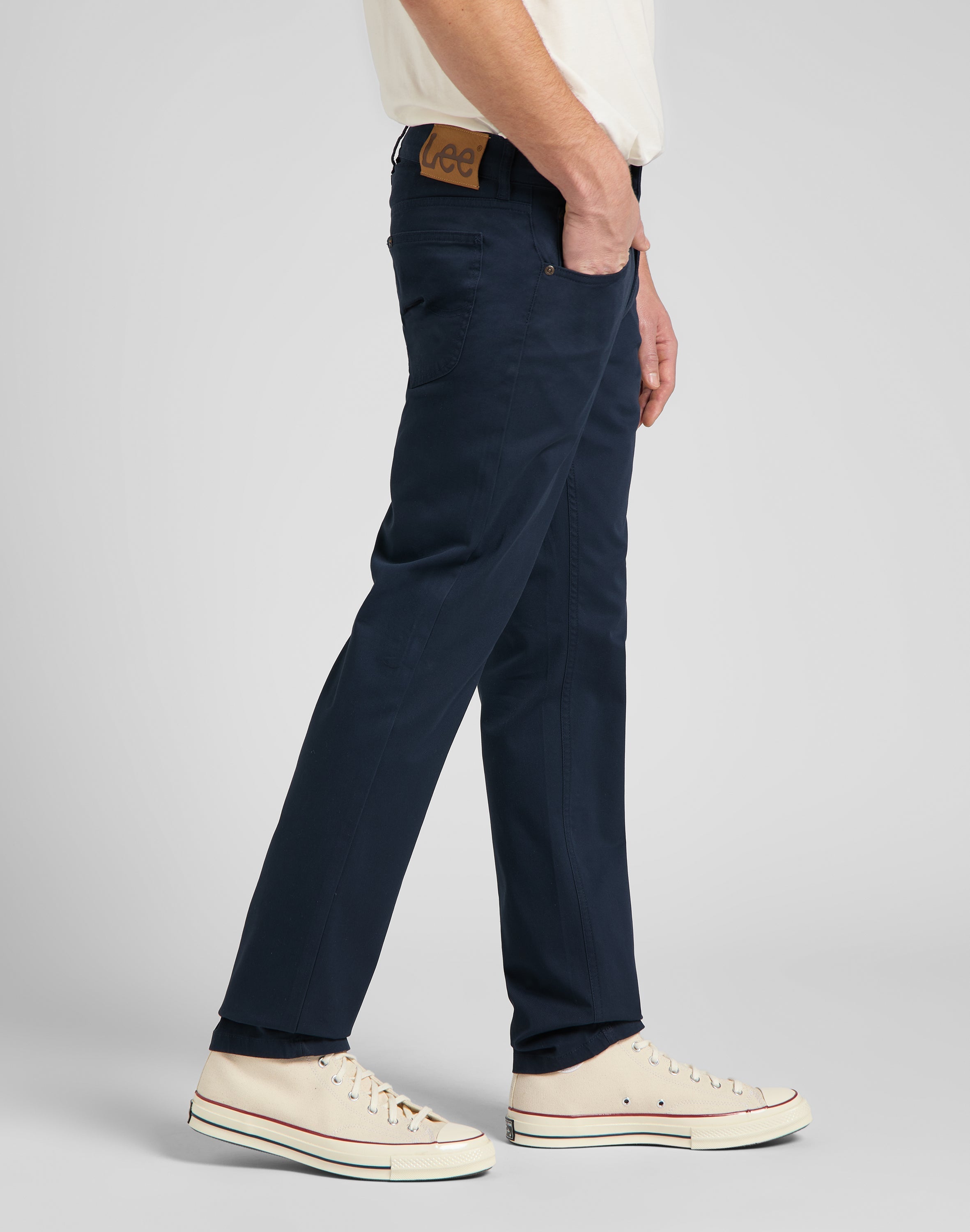 Daren Zip Fly in Deep Navy Pants Lee   