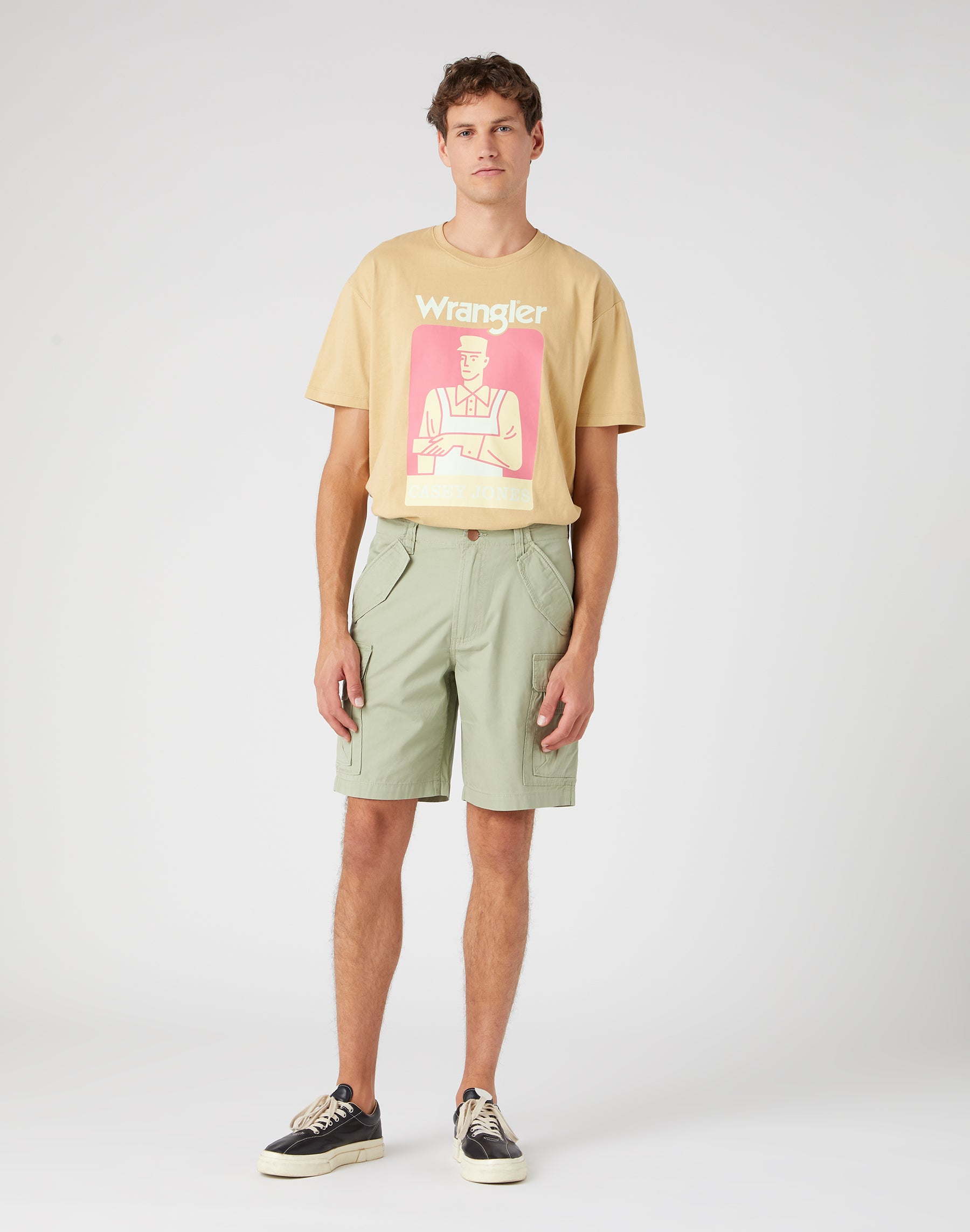 Casey Jones Cargo Shorts in Tea Leaf Shorts Wrangler   