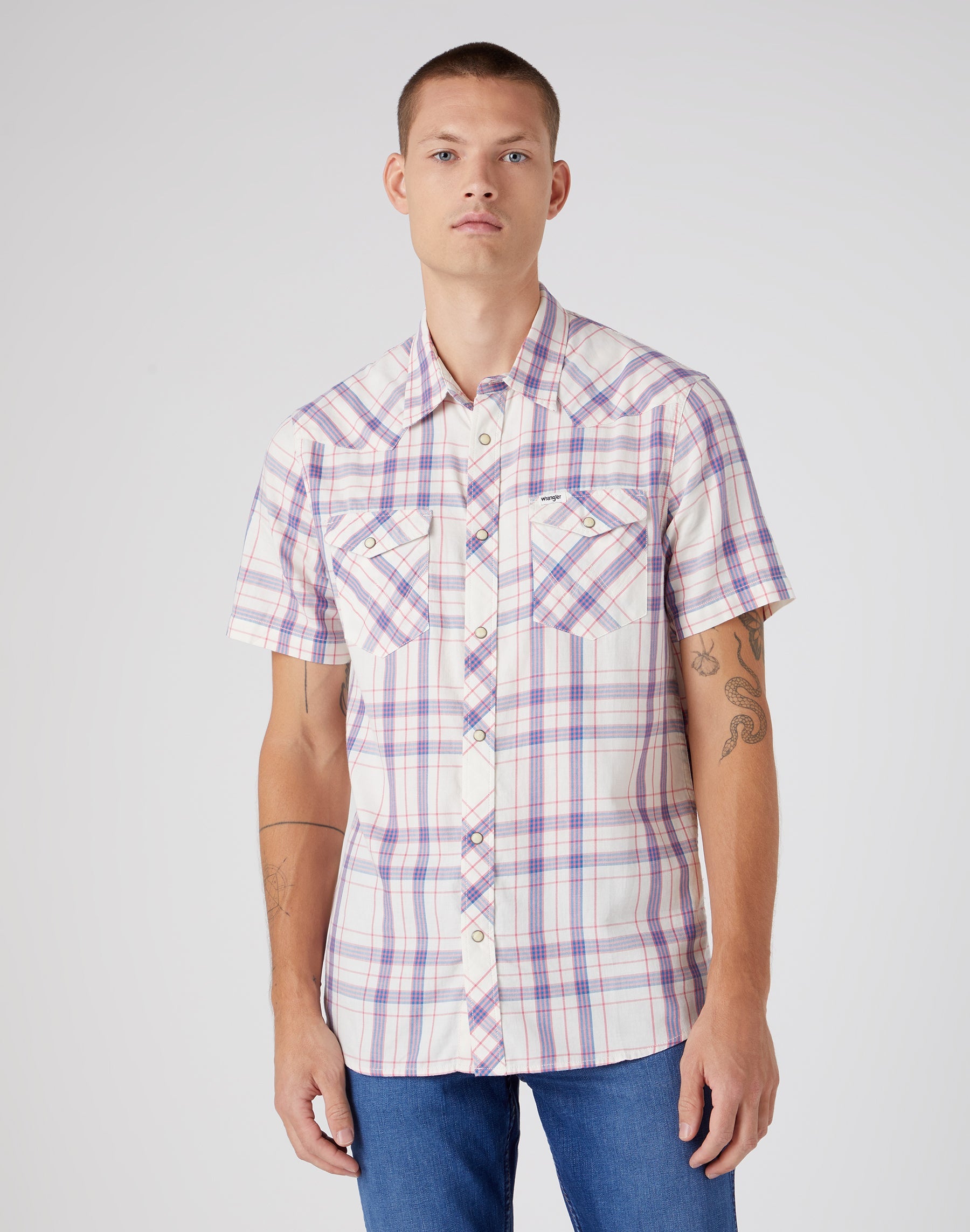 Short Sleeve Western Shirt in Worn White Shirts Wrangler   