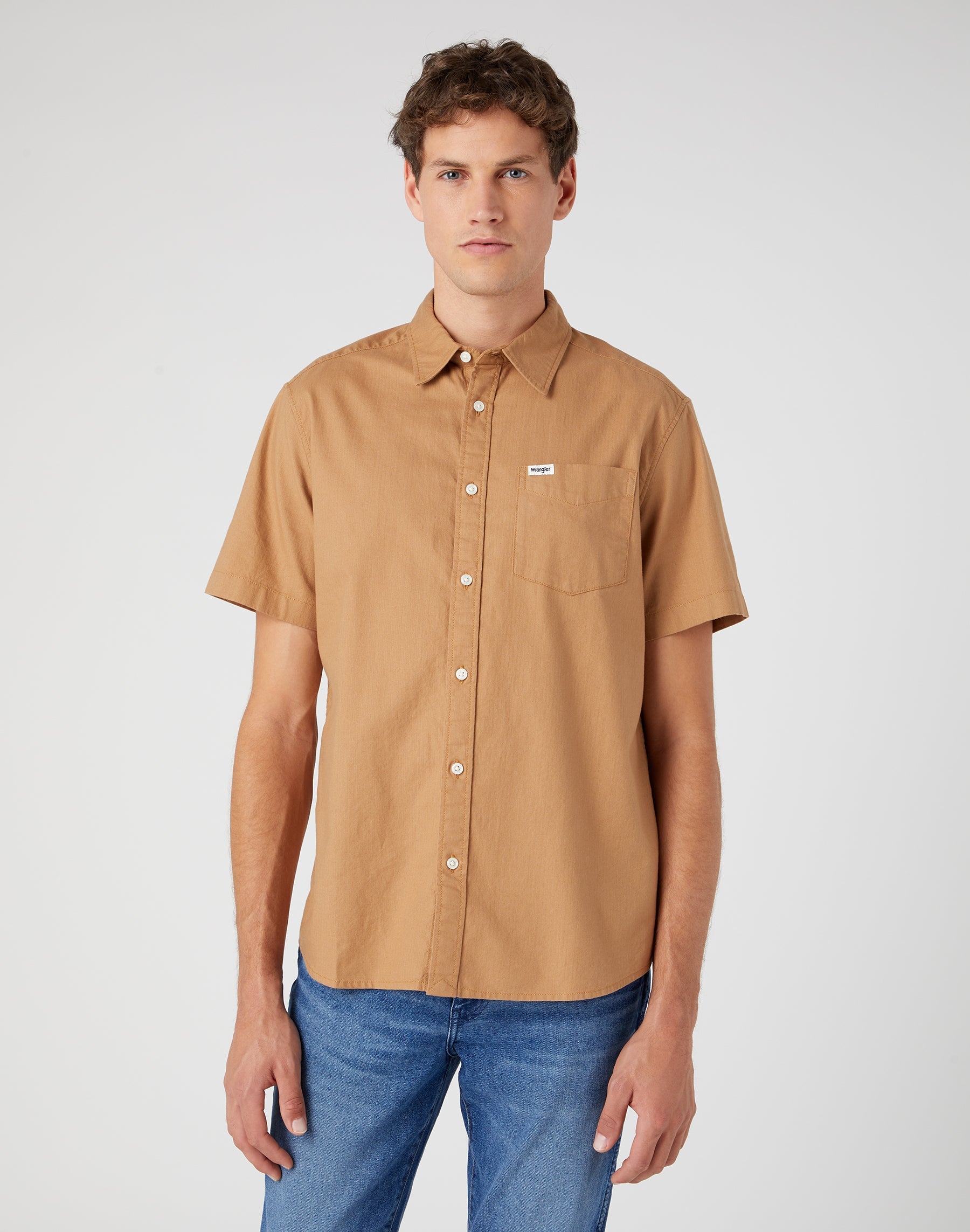 Short Sleeve One Pocket Shirt in Tobacco Brown Shirts Wrangler   