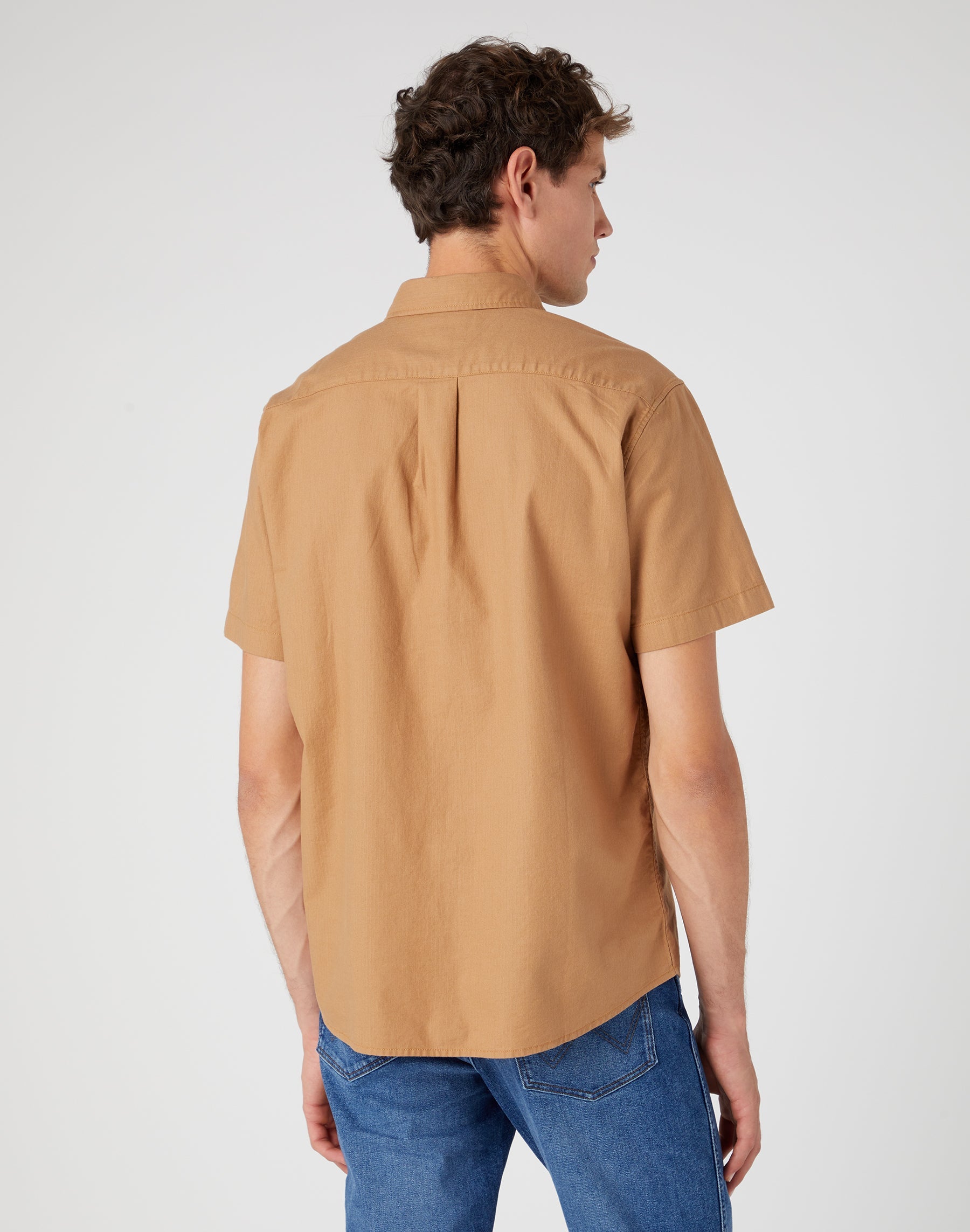 Short Sleeve One Pocket Shirt in Tobacco Brown Shirts Wrangler   