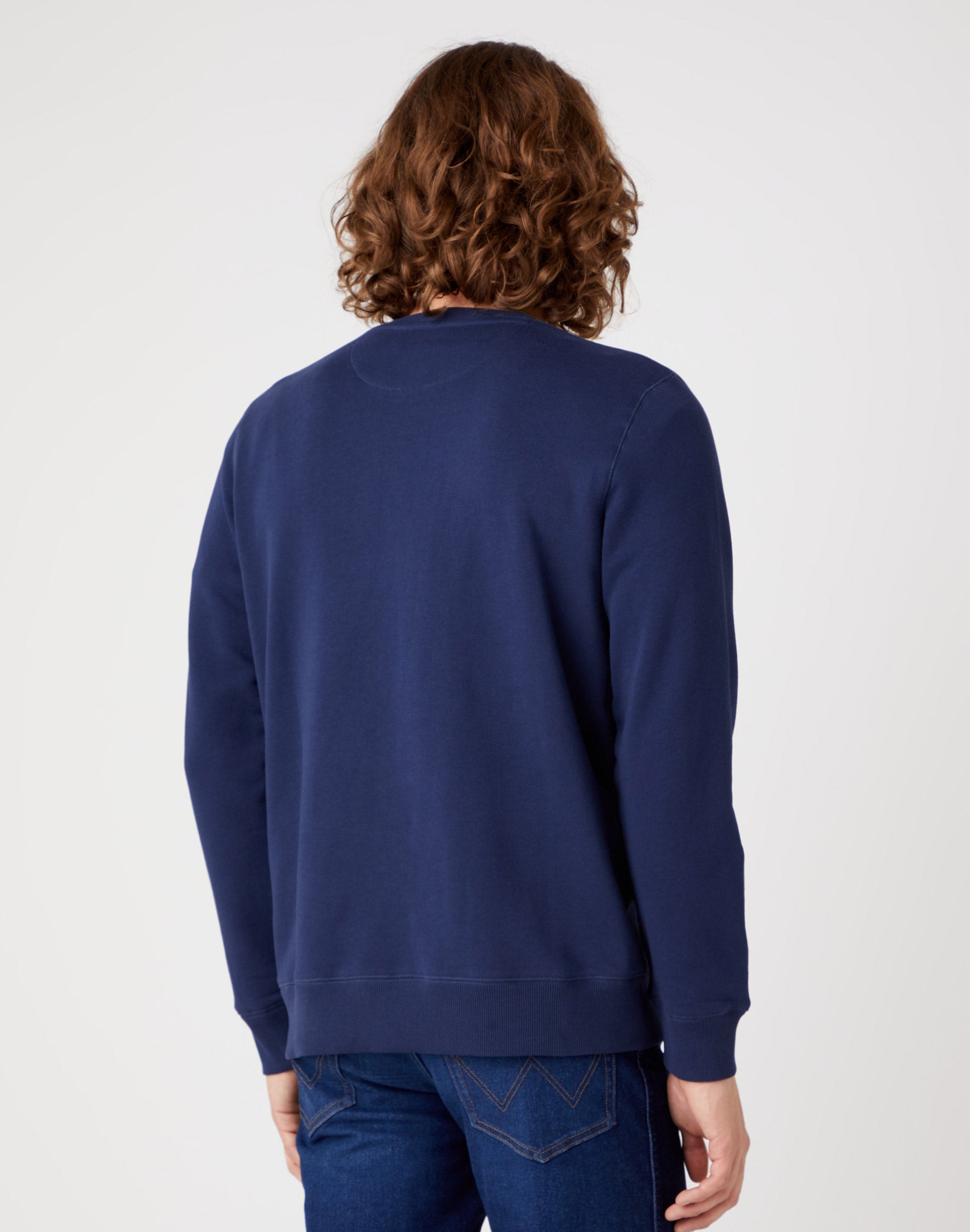 Frame Logo Crew in Navy Sweatshirts Wrangler   