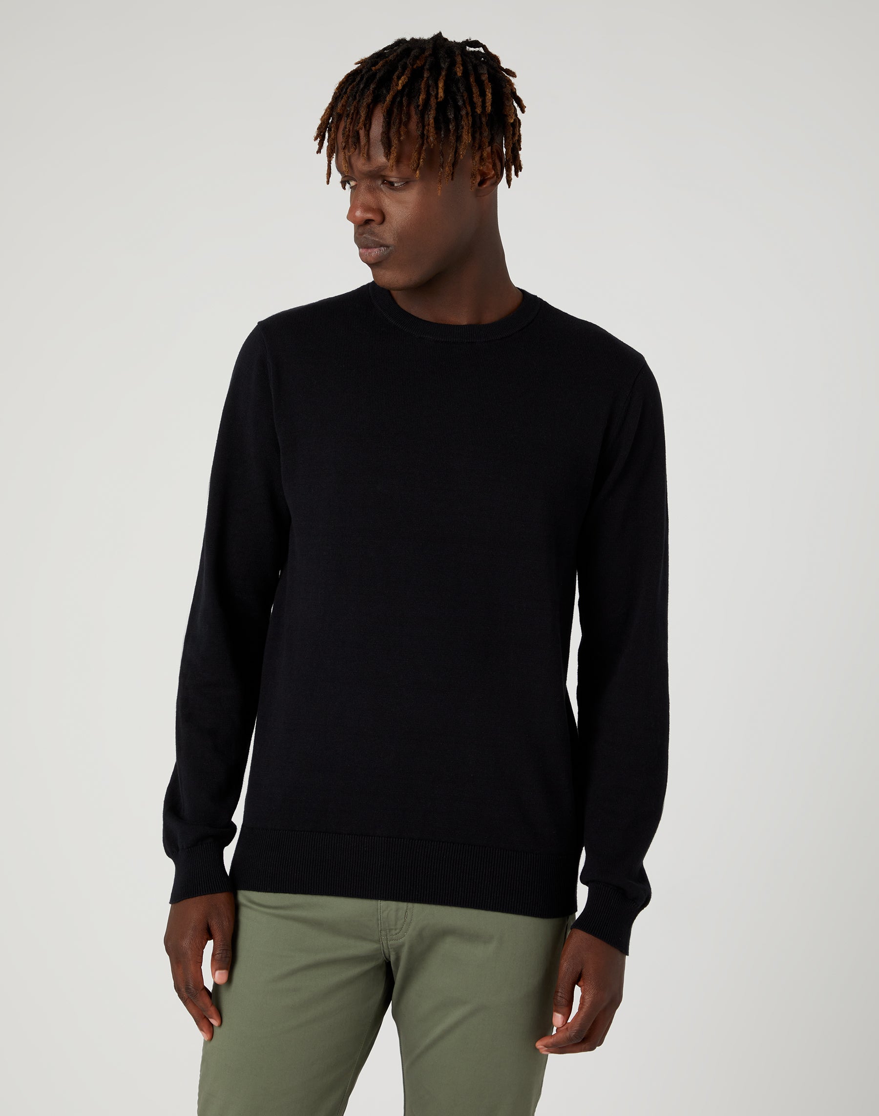 Crewneck Knit in Black Sweater Wrangler   