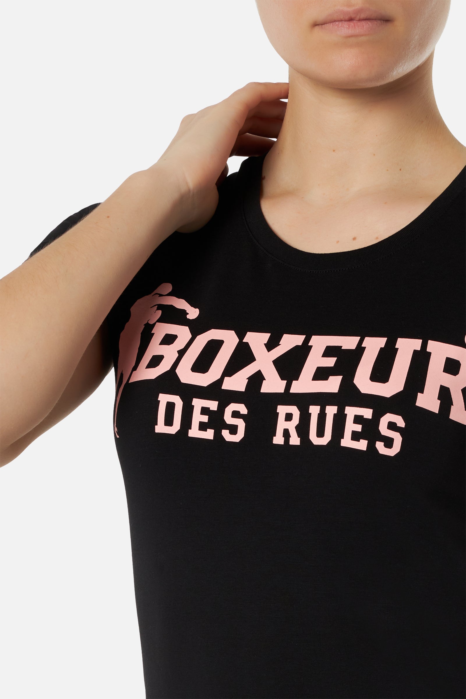 Basic T-Shirt With Front Logo in Black T-Shirts Boxeur des Rues   