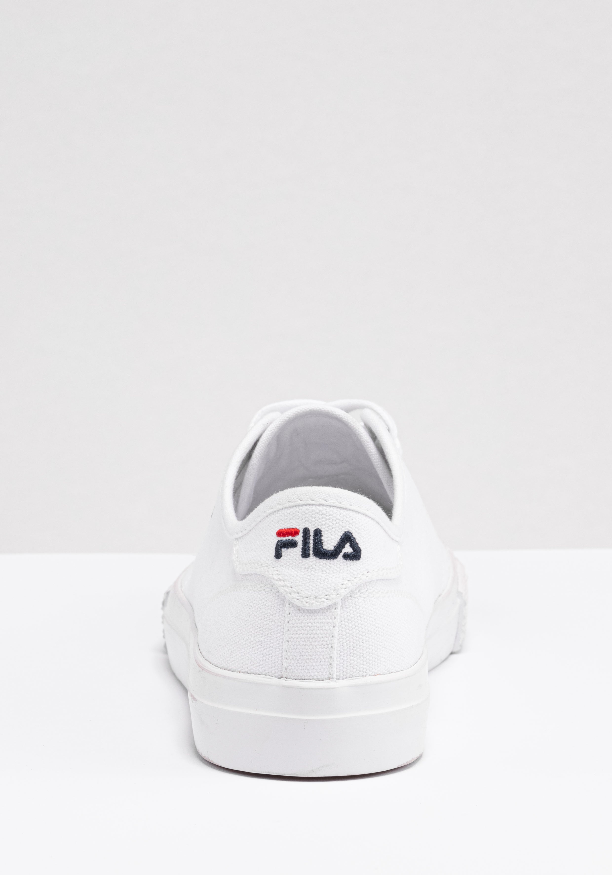 Pointer Classic Men White Sneakers Fila   