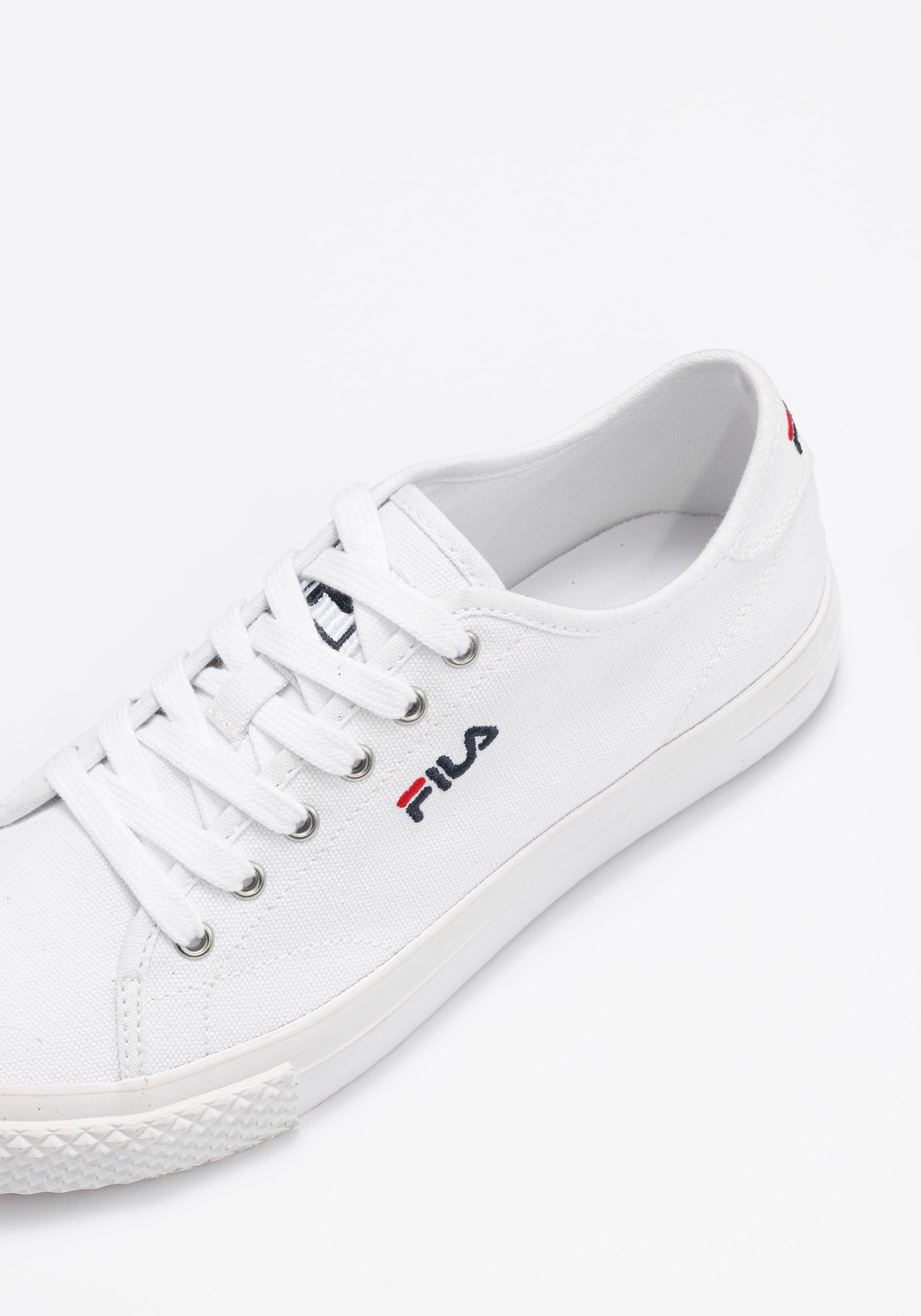 Pointer Classic Men White Sneakers Fila   