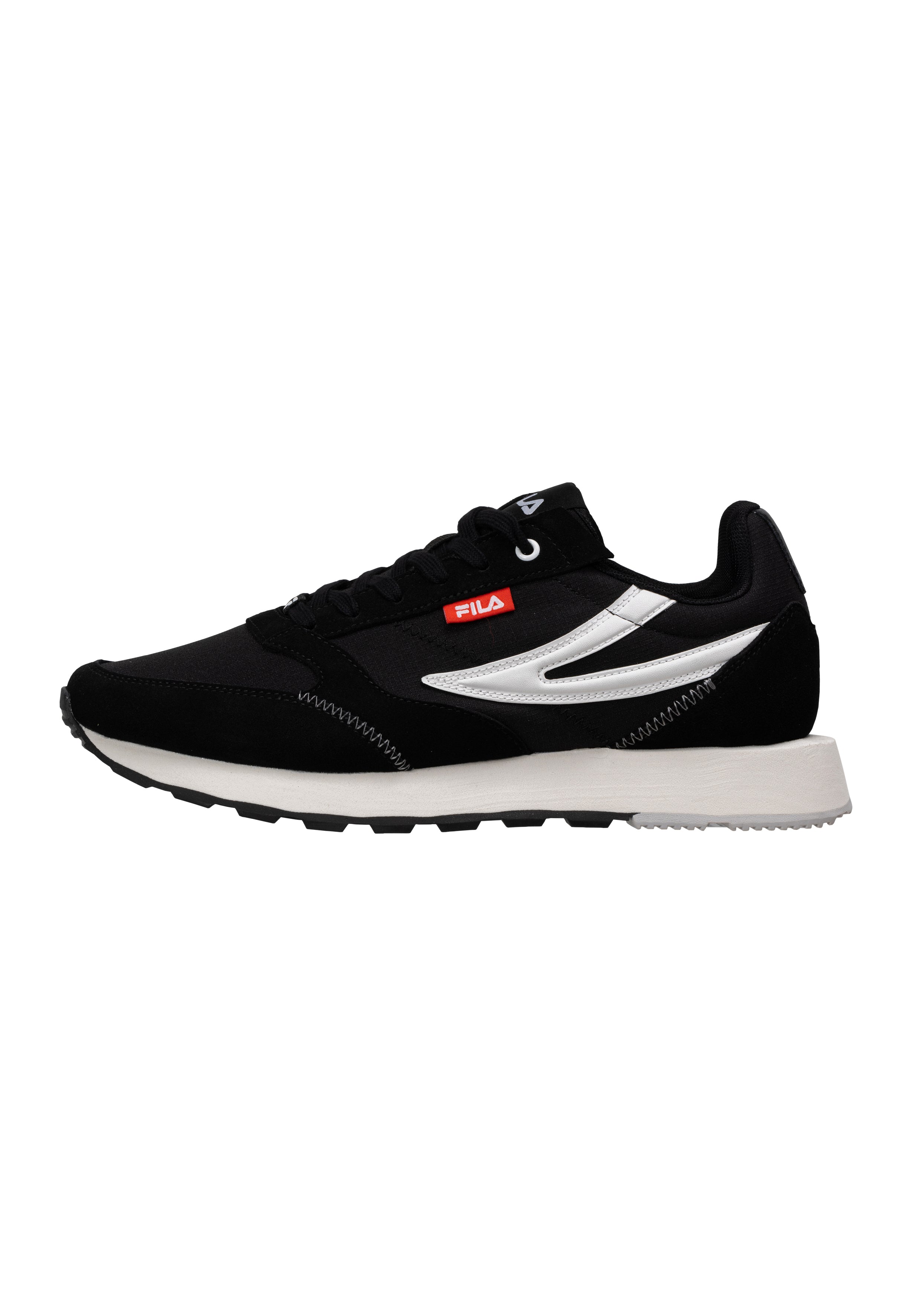 Run Formation in Black Sneakers Fila   