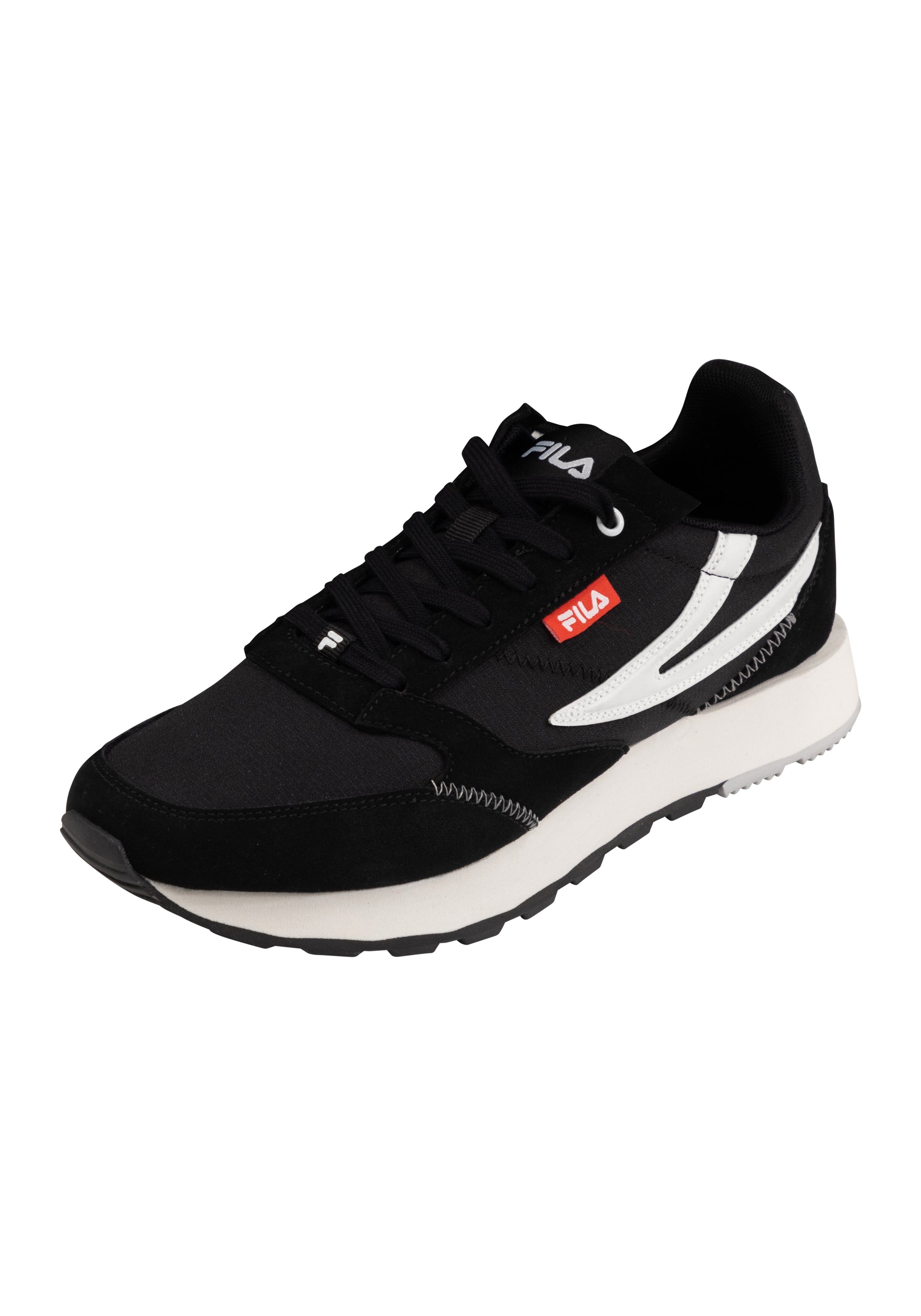 Run Formation in Black Sneakers Fila   