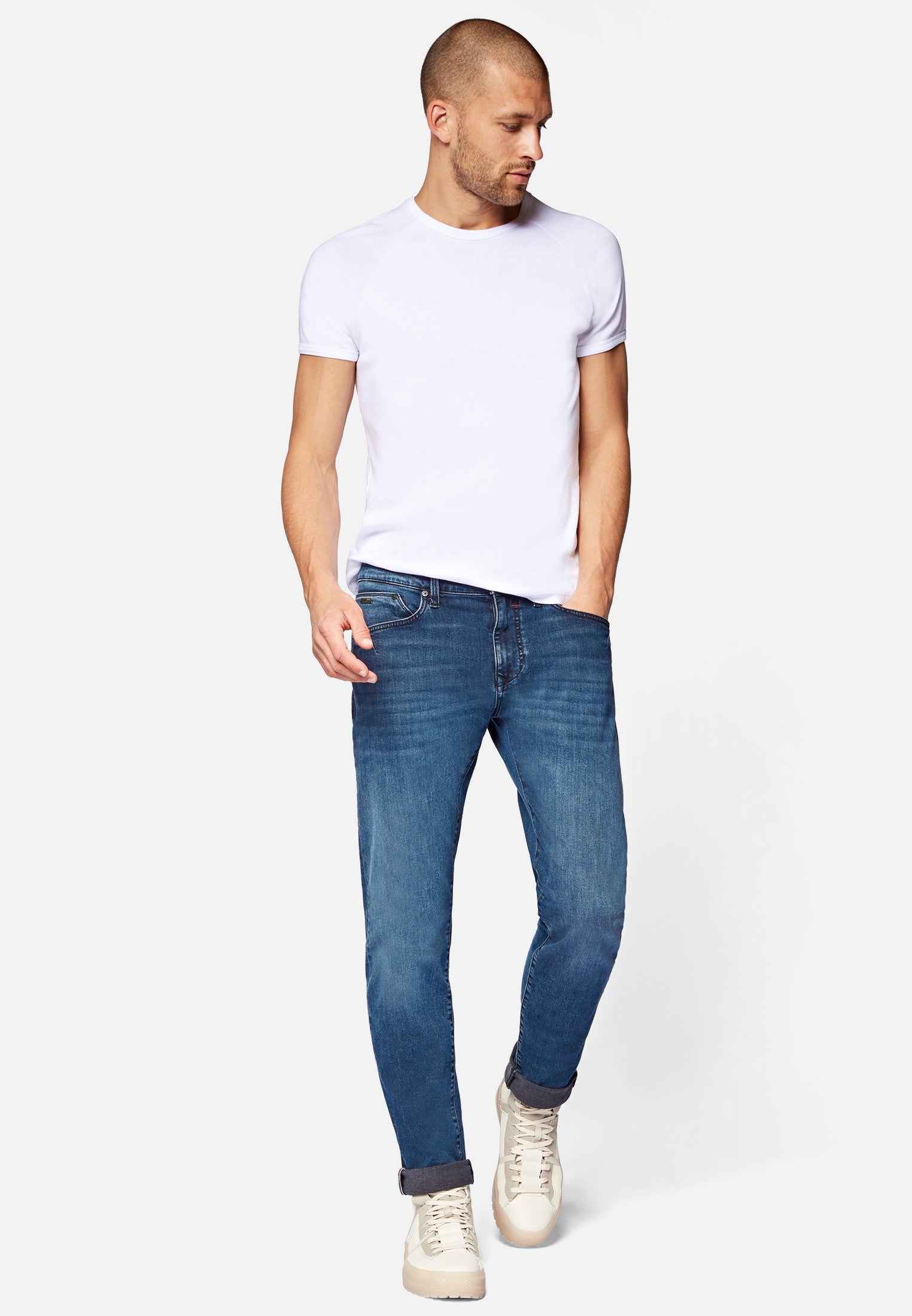 Yves in Ink Brushed Ultra Move Jeans Mavi   